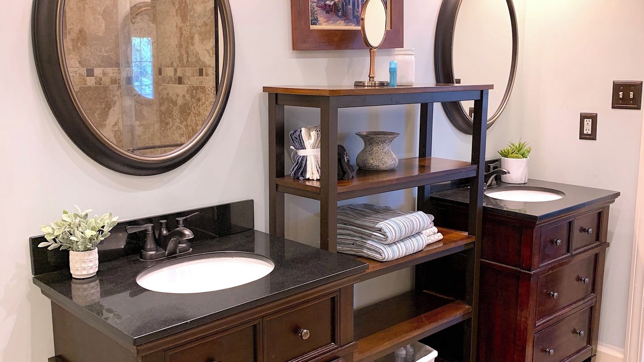 Photo of Bathroom in Pauline