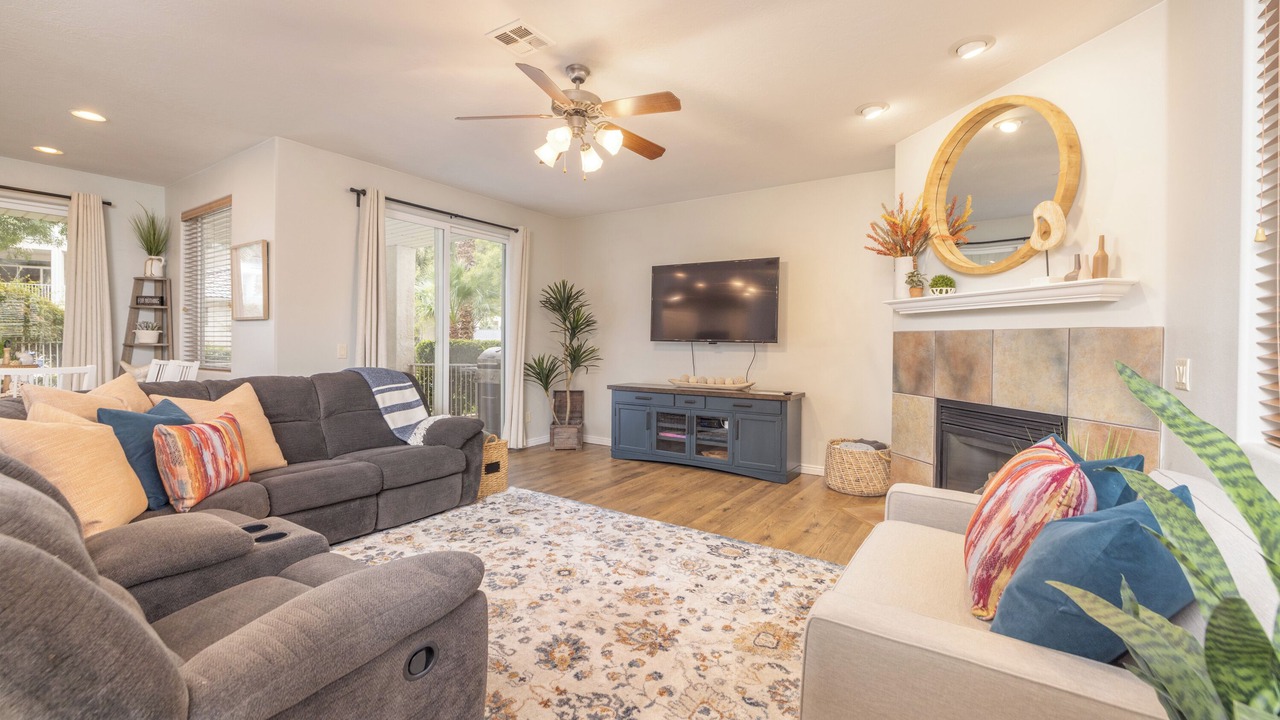 Photo of Livingroom in St. George