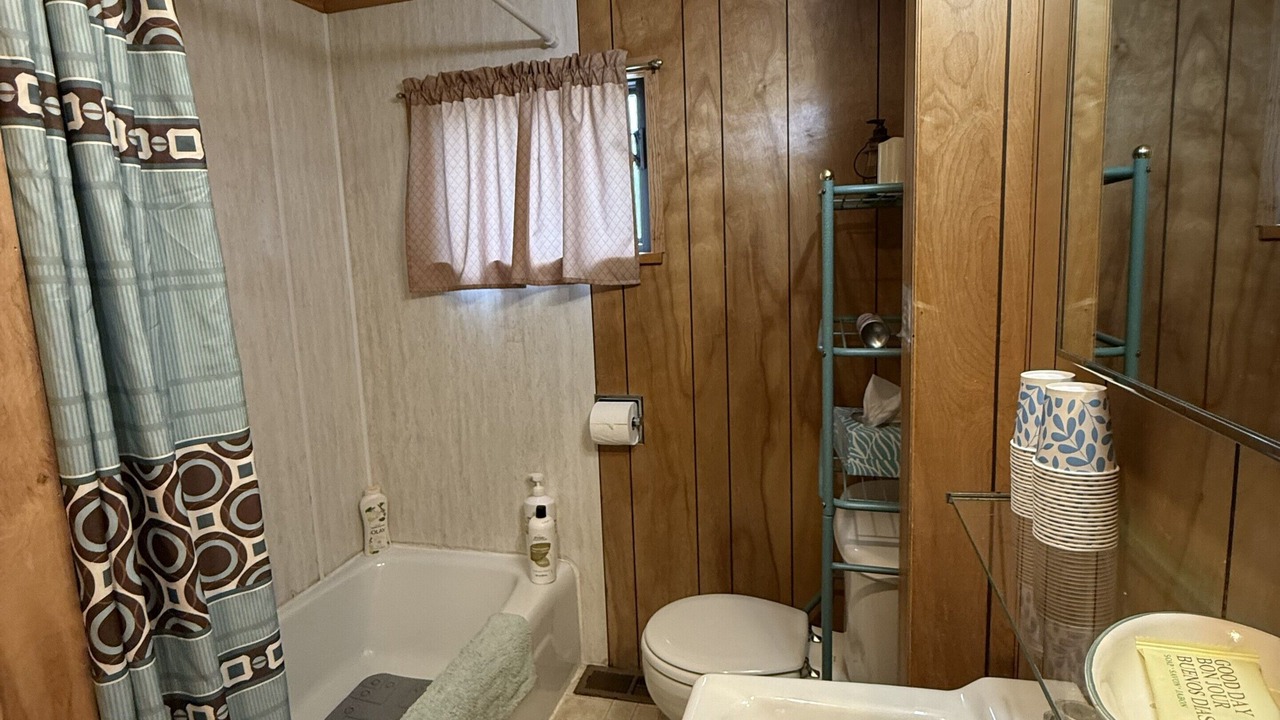 Photo of Bathroom in Park County