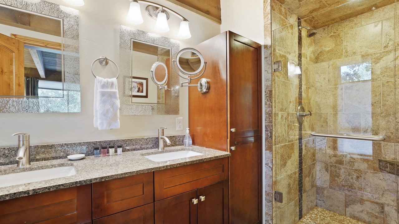Photo of Bathroom in Warrior's Mark