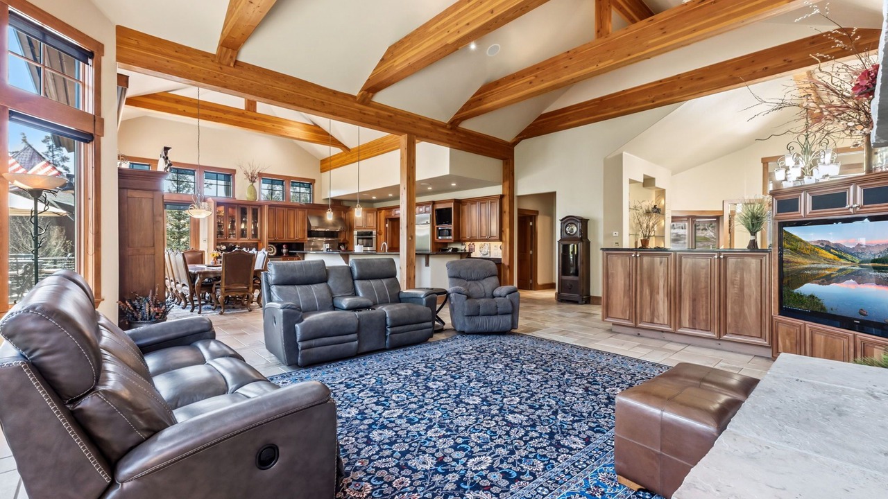 Photo of Livingroom in Elk Crossing