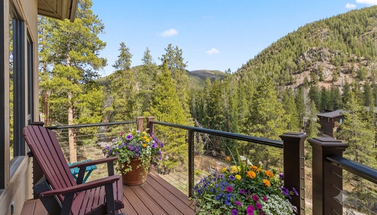 Photo of Patio Balcony in Elk Crossing