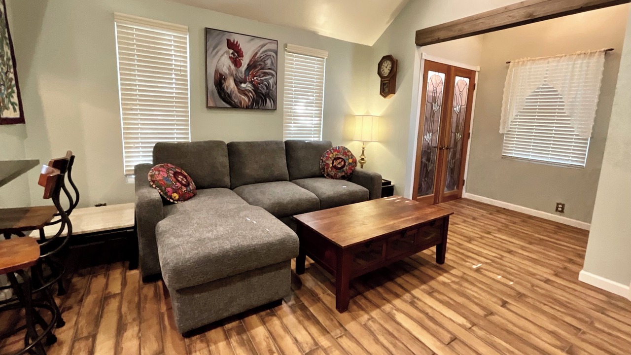 Photo of Livingroom in Benson