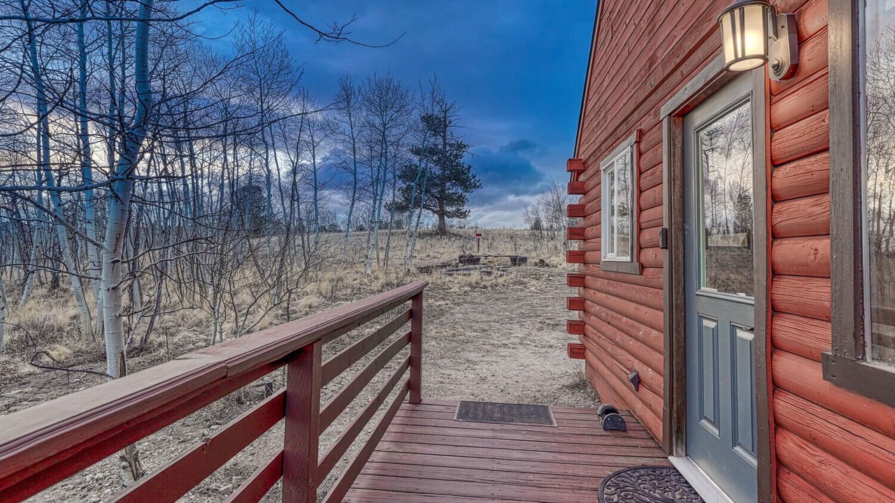 Photo of Patio Balcony in Indian Mountain