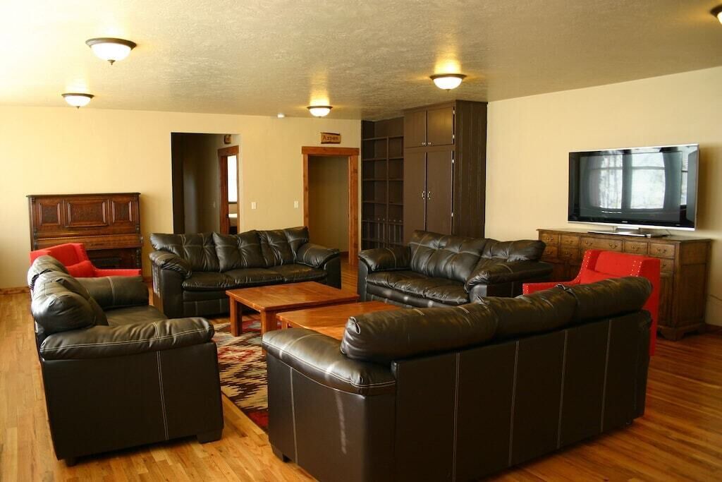 Photo of Bedroom in Garden Valley