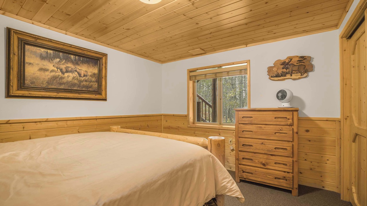 Photo of Bedroom in Island Park