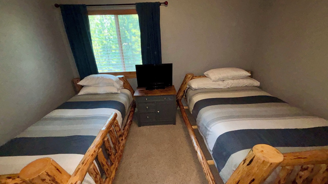 Photo of Bedroom in Grand Lake