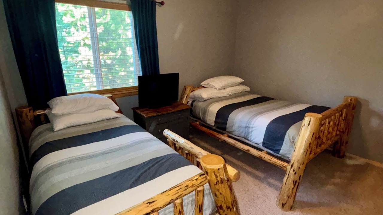 Photo of Bedroom in Grand Lake