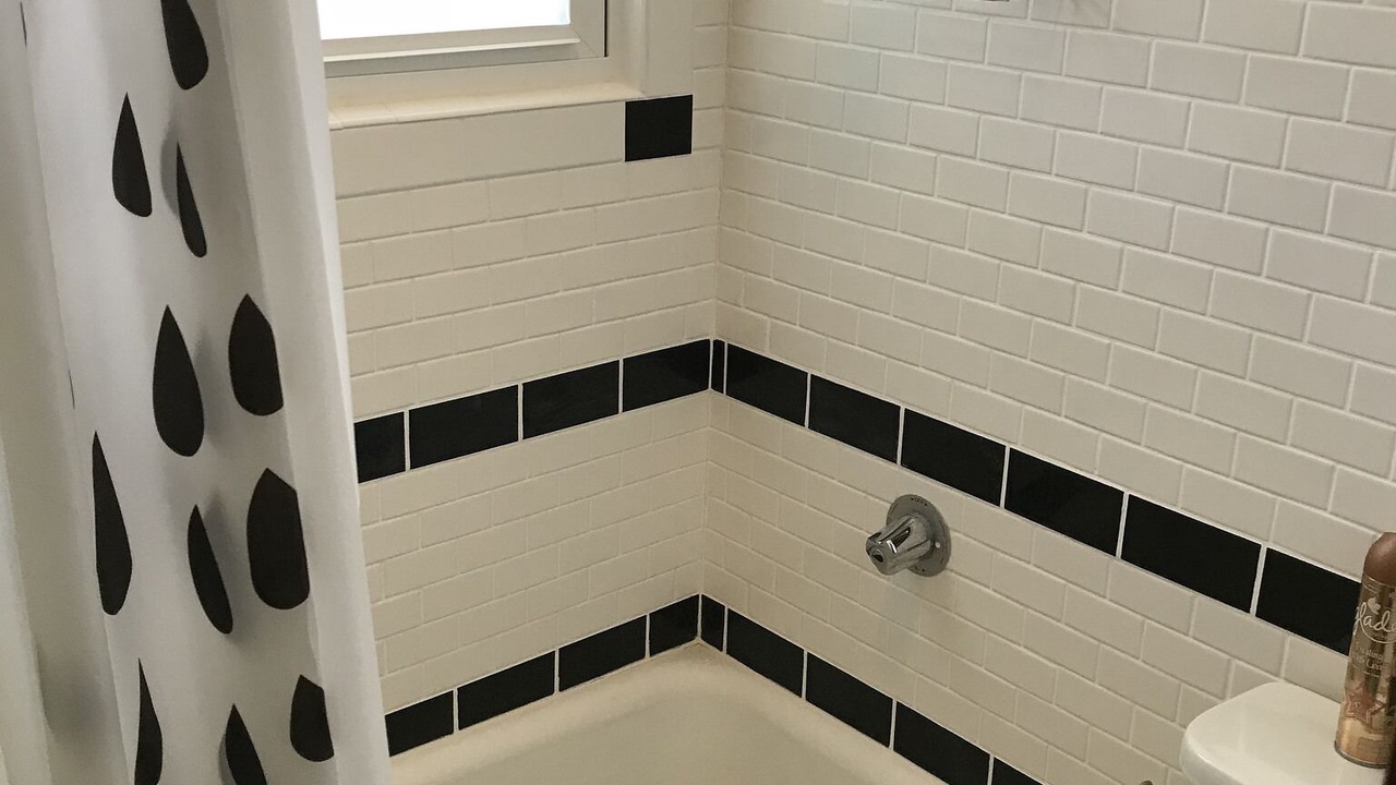 Photo of Bathroom in Lindsborg