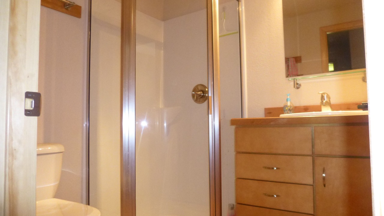 Photo of Bathroom in West Yellowstone