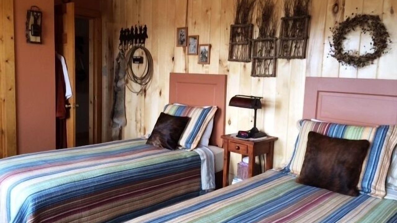 Photo of Bedroom in Saratoga