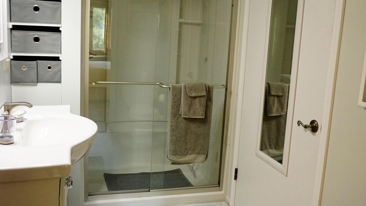Photo of Bathroom in Dunlap