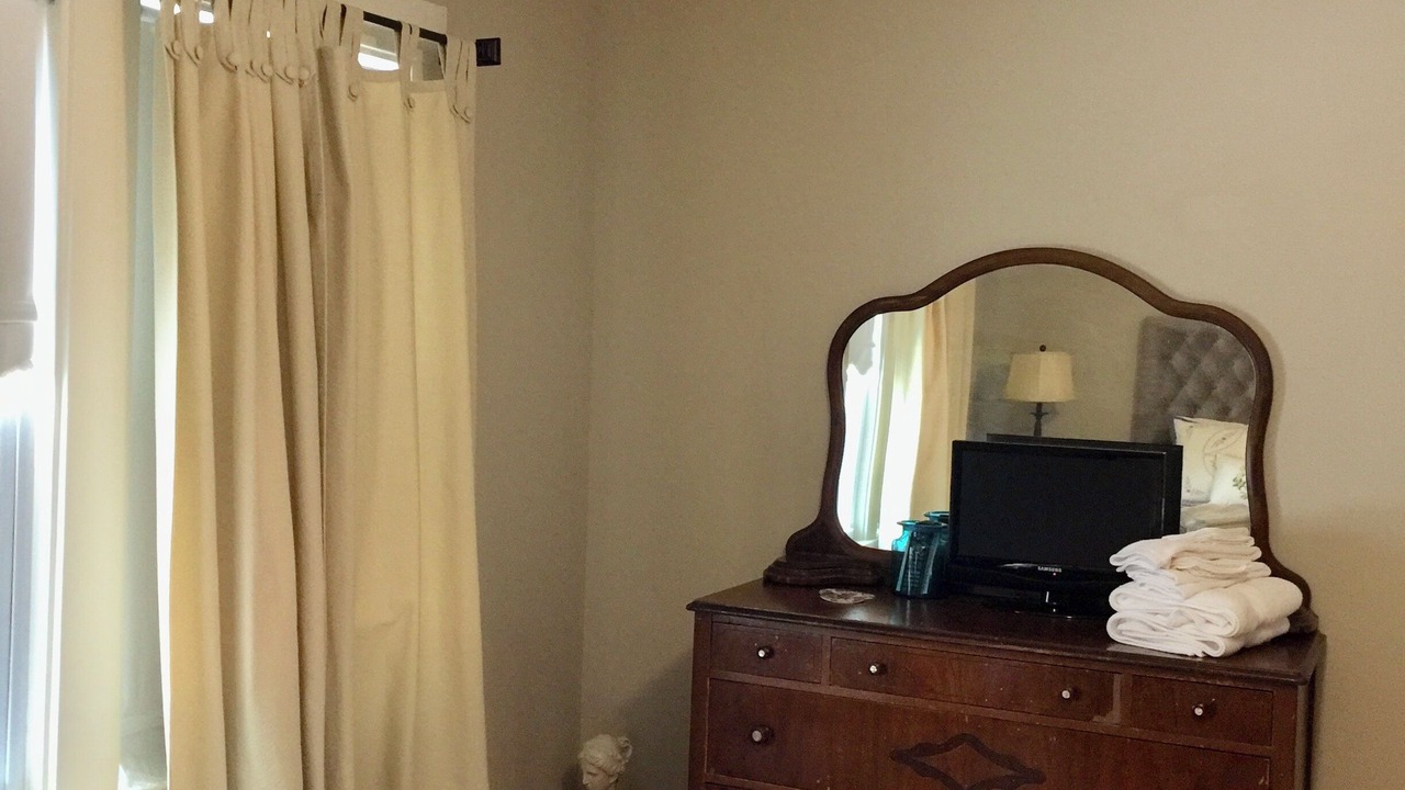 Photo of Bedroom in Morton Meadows