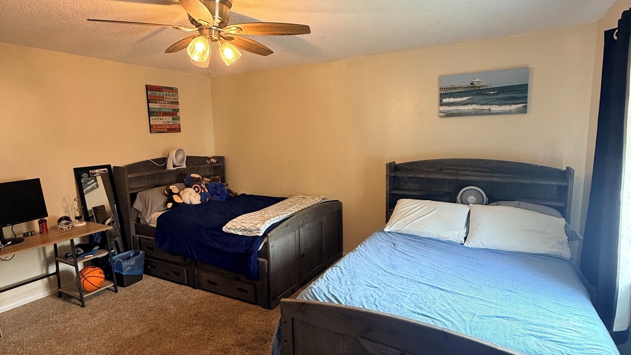 Photo of Bedroom in Northridge