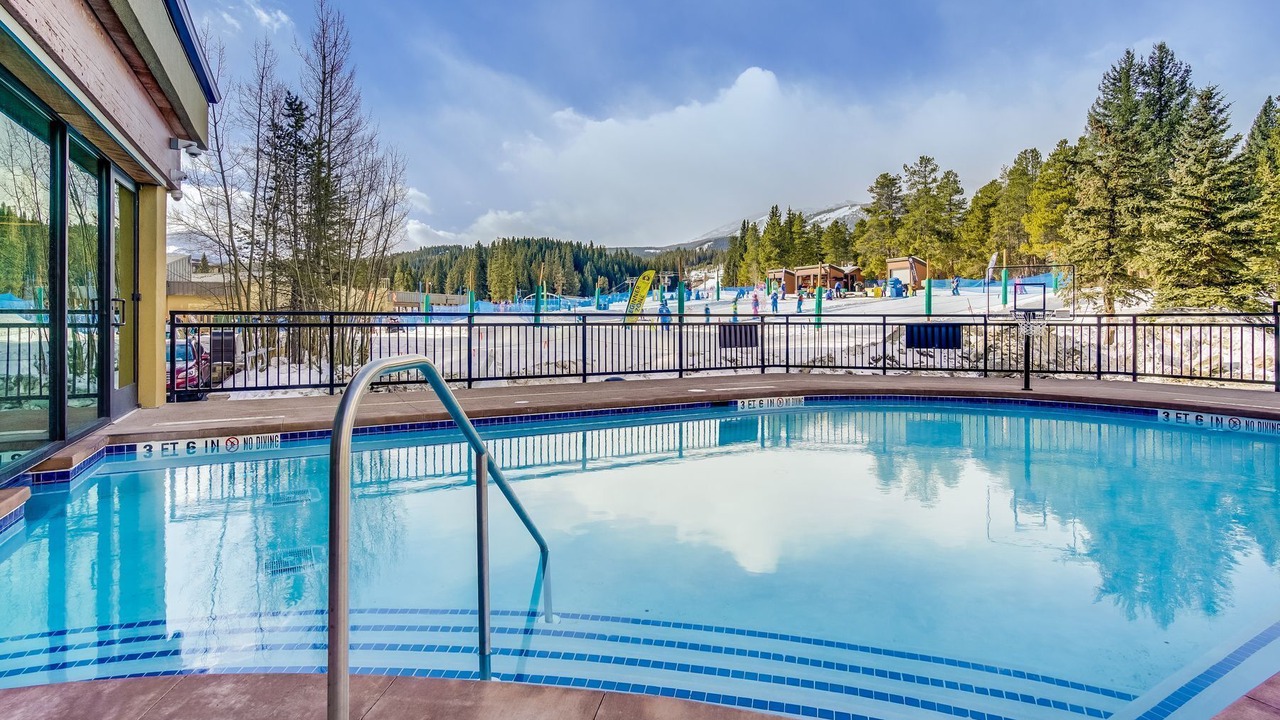 Photo of Outdoor in Peak 9