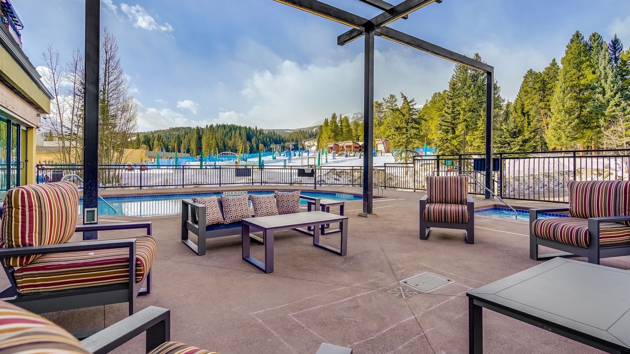 Photo of Patio Balcony in Peak 9