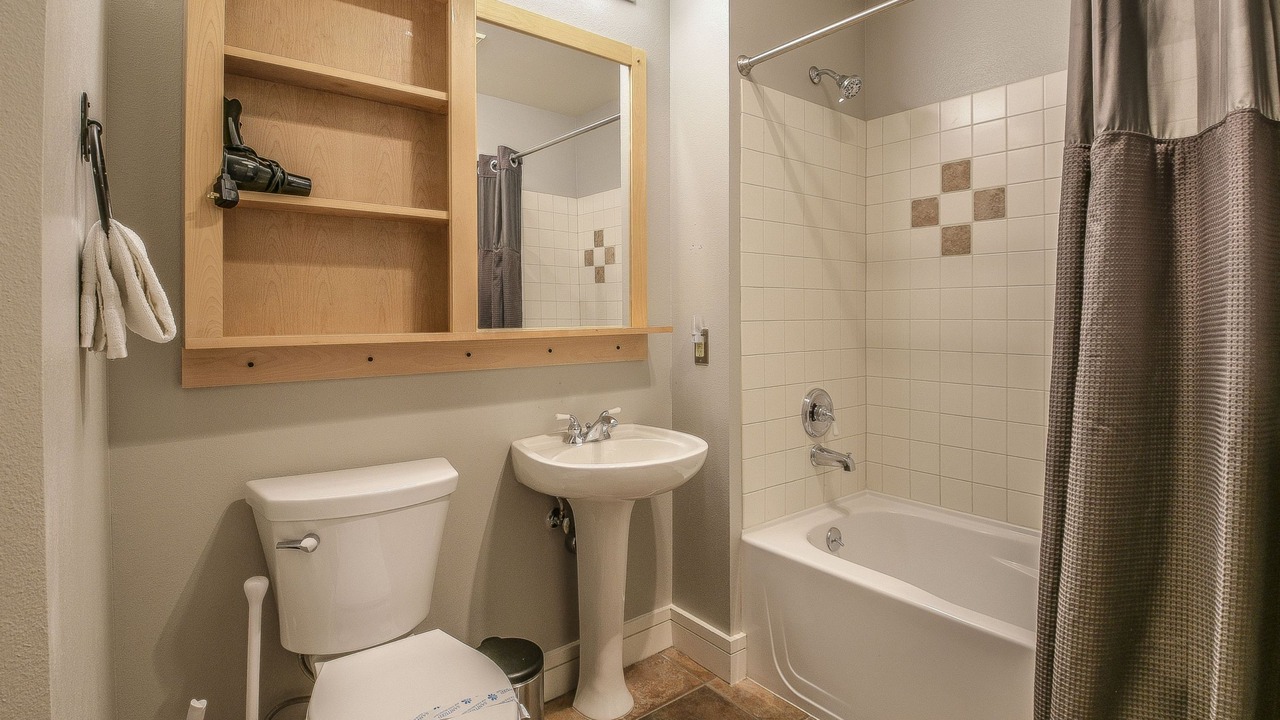 Photo of Bathroom in River Run