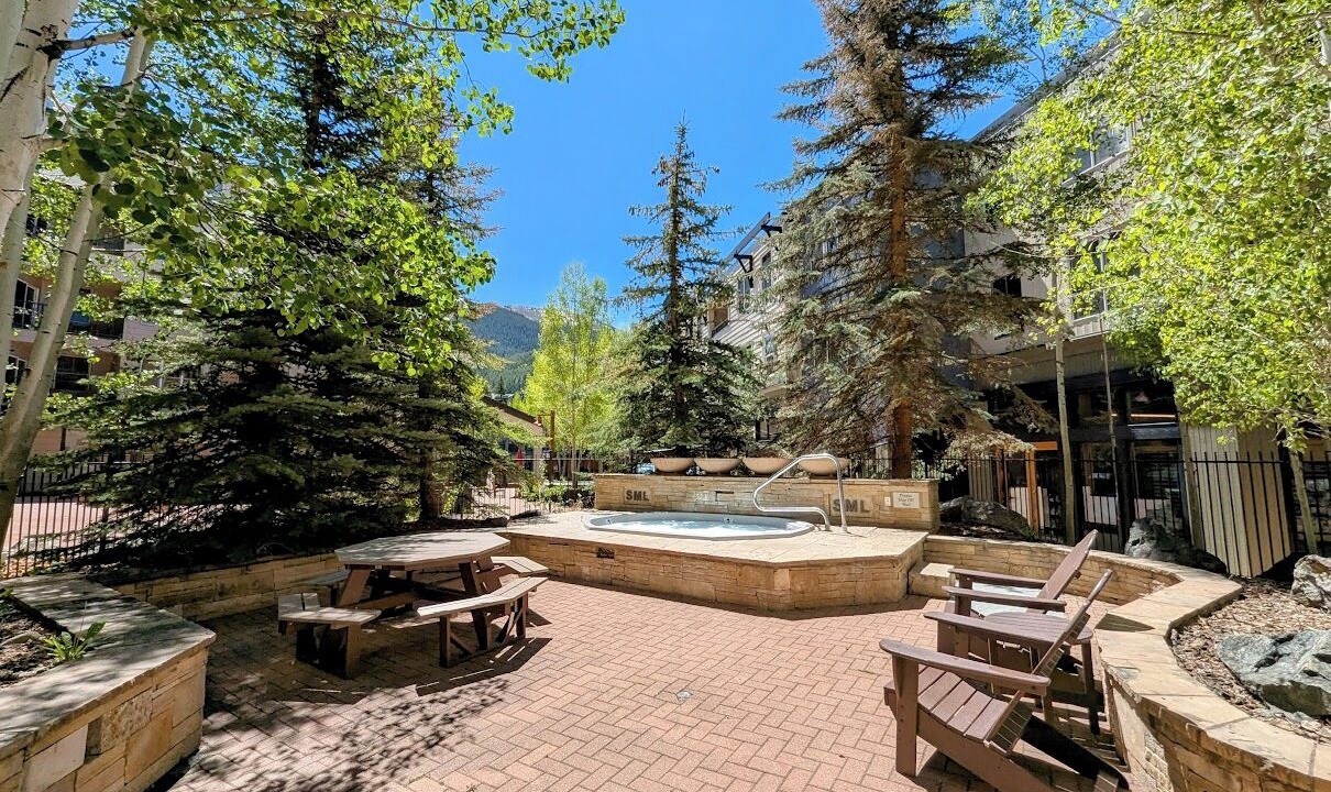 Photo of Outdoor in River Run