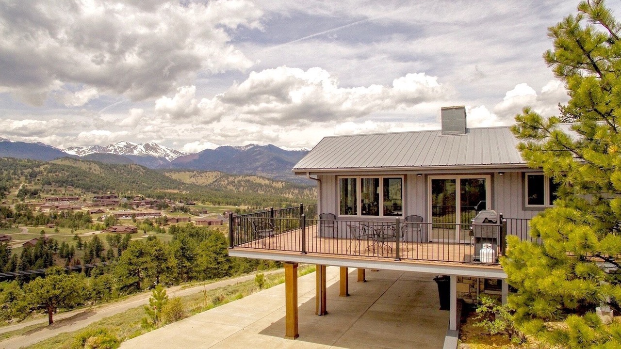 Photo of Outdoor in Windcliff Estates