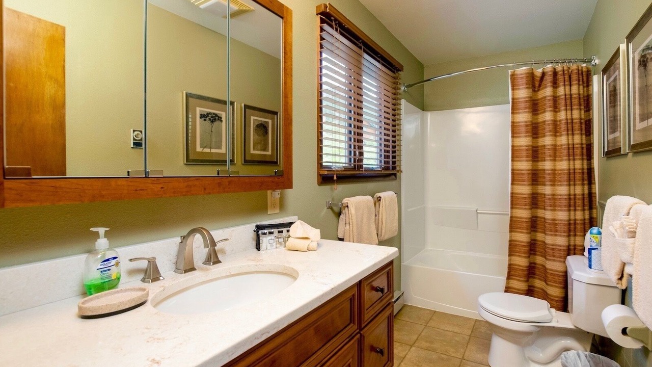 Photo of Bathroom in Windcliff Estates