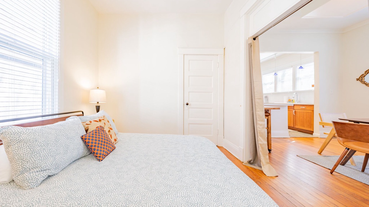 Photo of Bedroom in Southmoreland