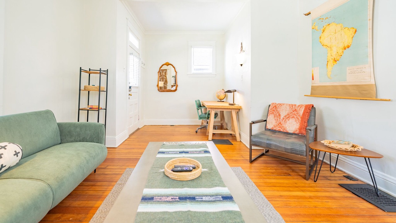 Photo of Livingroom in Southmoreland
