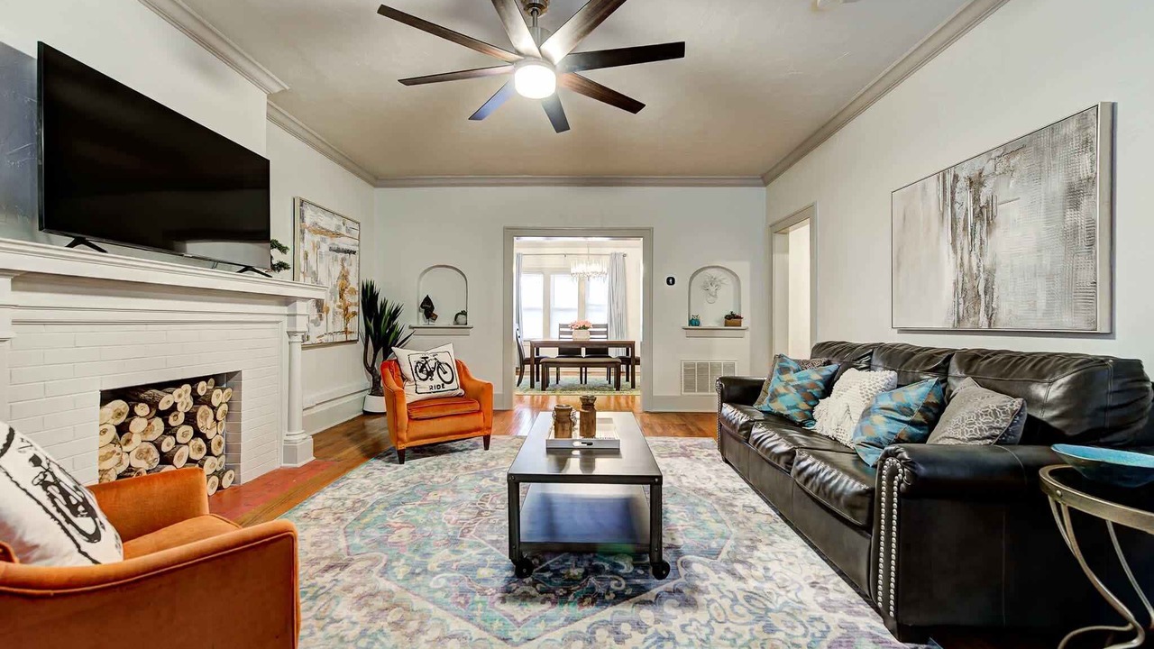 Photo of Livingroom in Lincoln Terrace