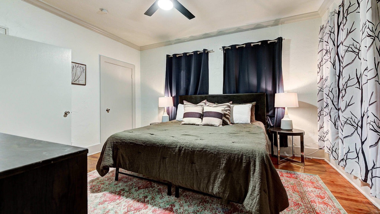 Photo of Bedroom in Lincoln Terrace