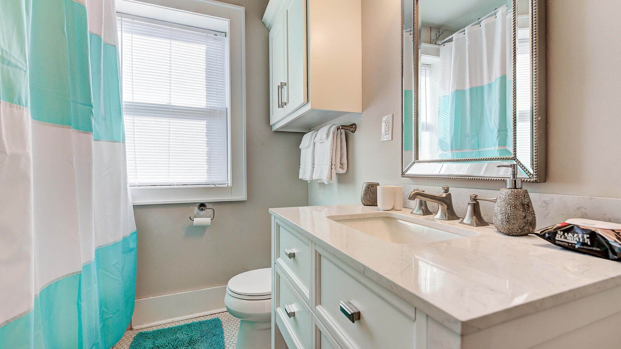 Photo of Bathroom in Lincoln Terrace
