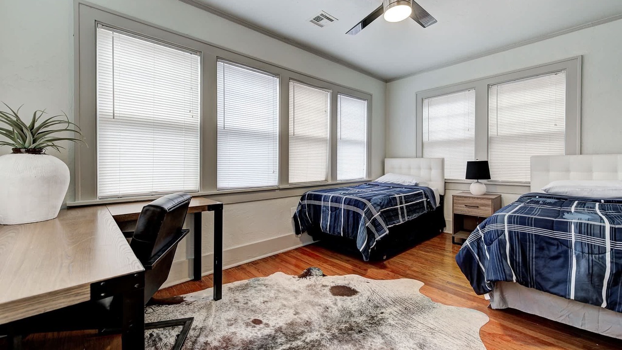Photo of Bedroom in Lincoln Terrace