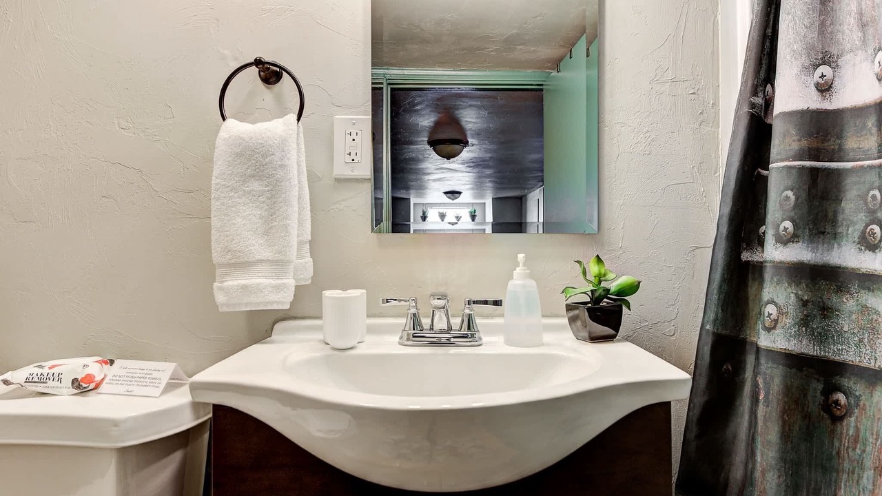 Photo of Bathroom in Central Oklahoma City