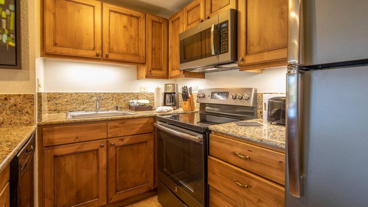 Photo of Kitchen in Peak 9