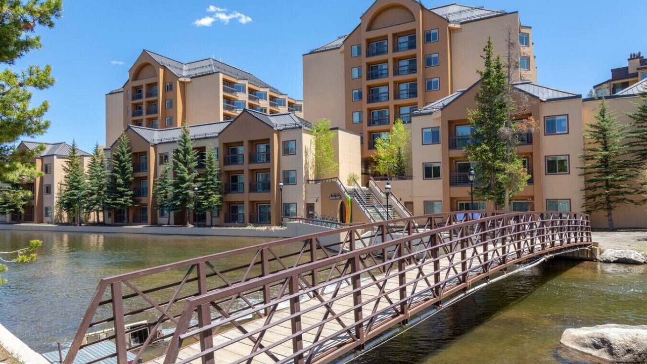 Photo of Outdoor in Peak 9