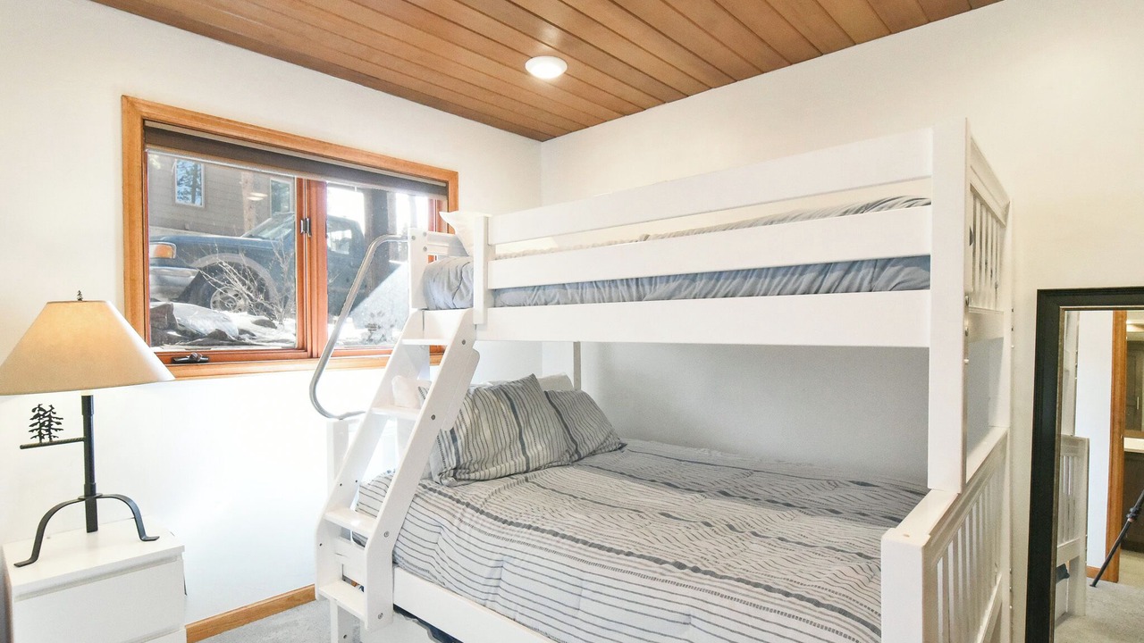 Photo of Bedroom in Warrior's Mark West