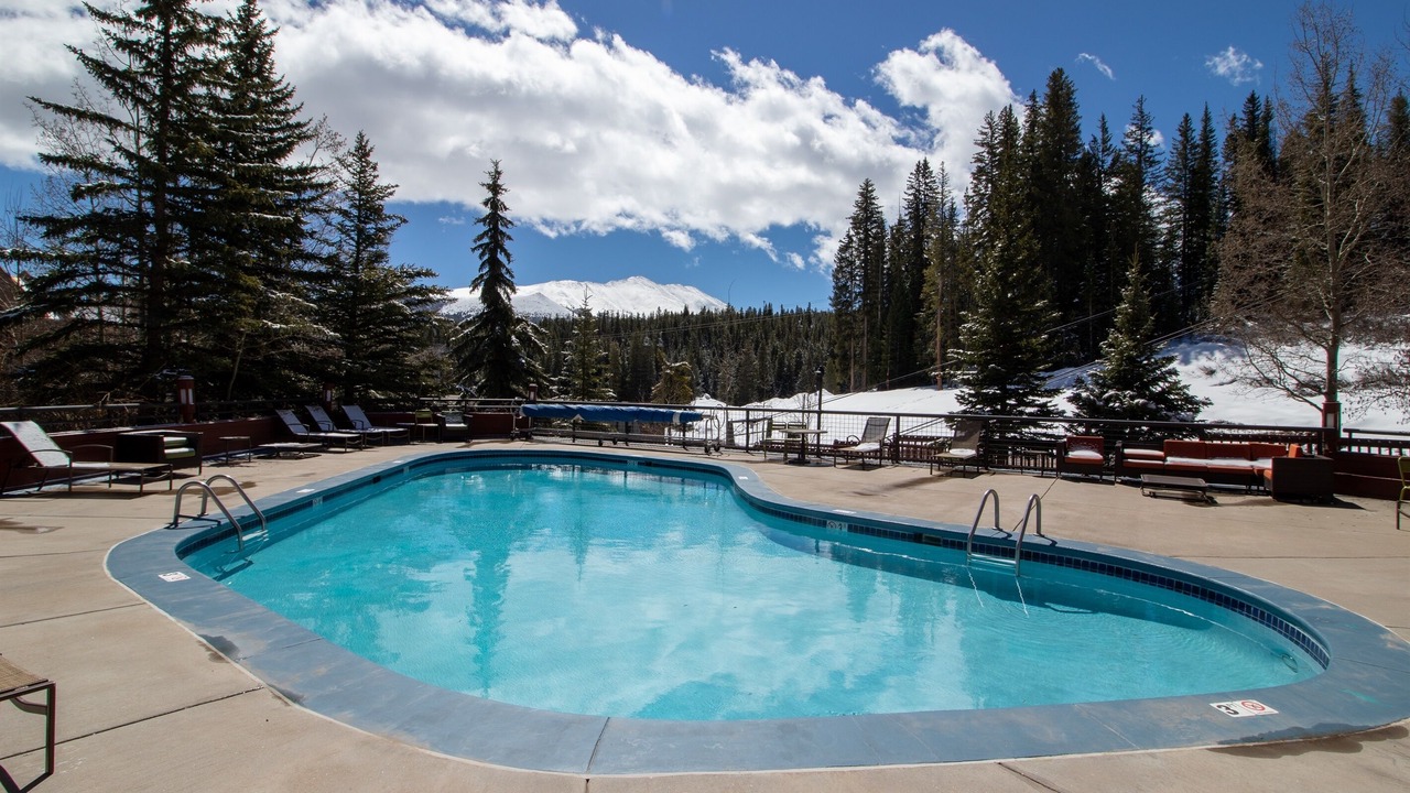 Photo of Outdoor in Peak 9