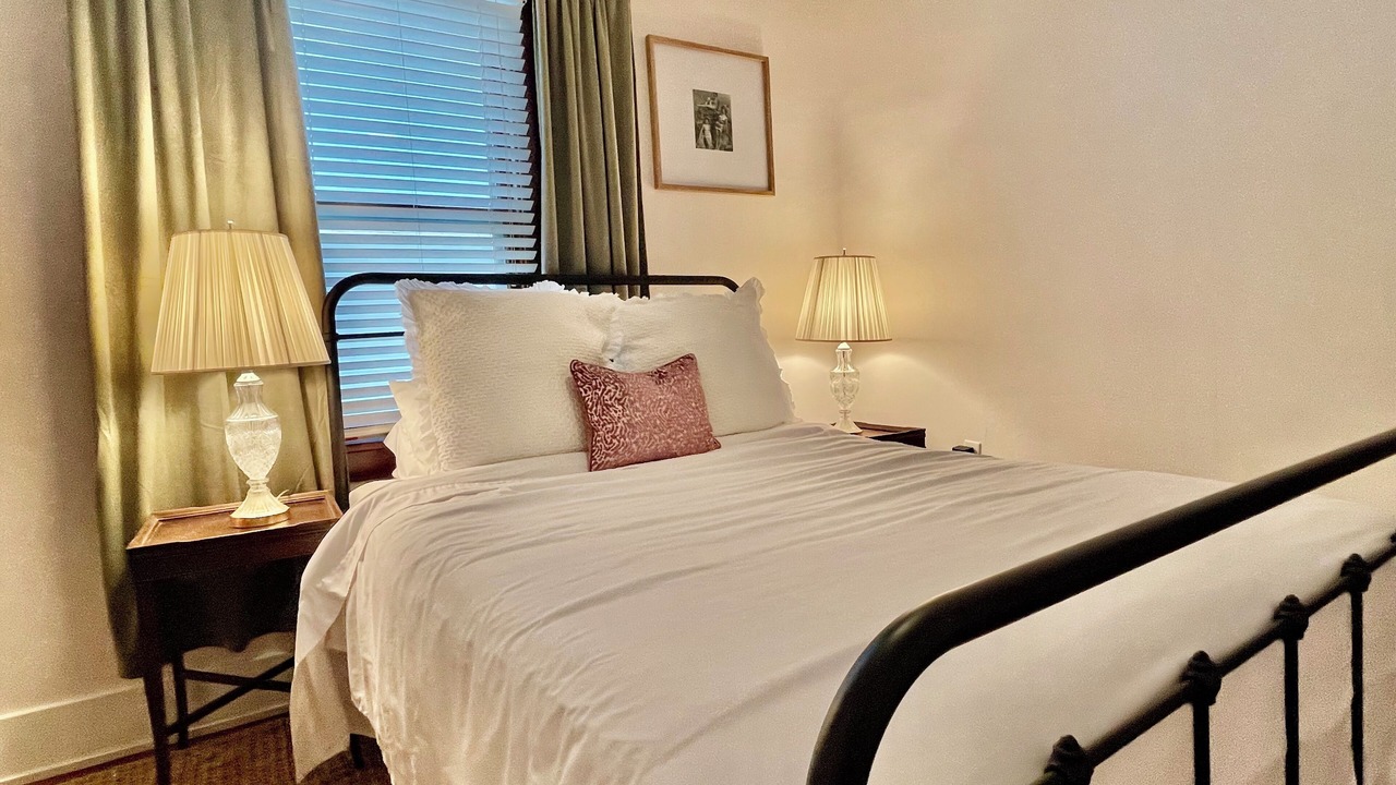 Photo of Bedroom in Dahlman