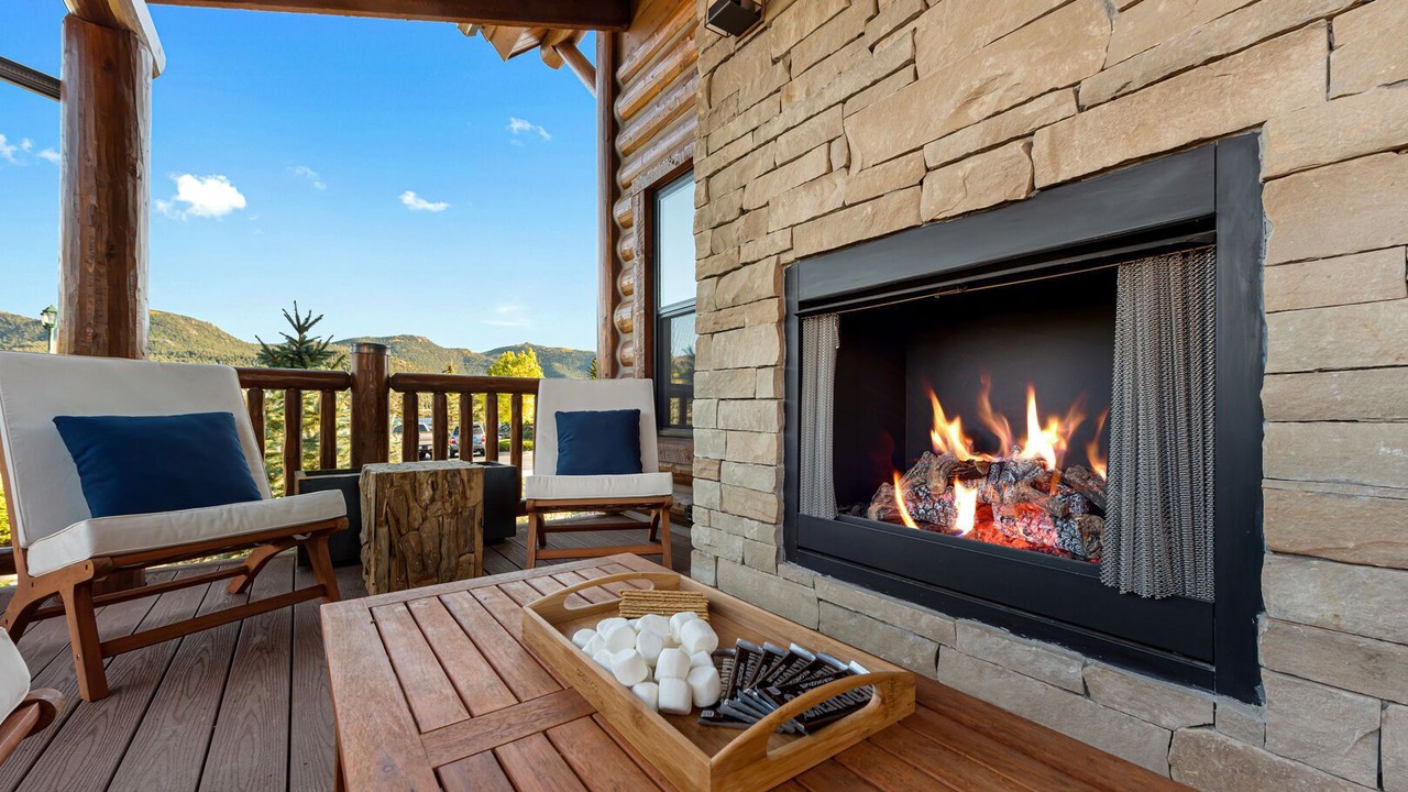 Photo of Livingroom in Estes Park