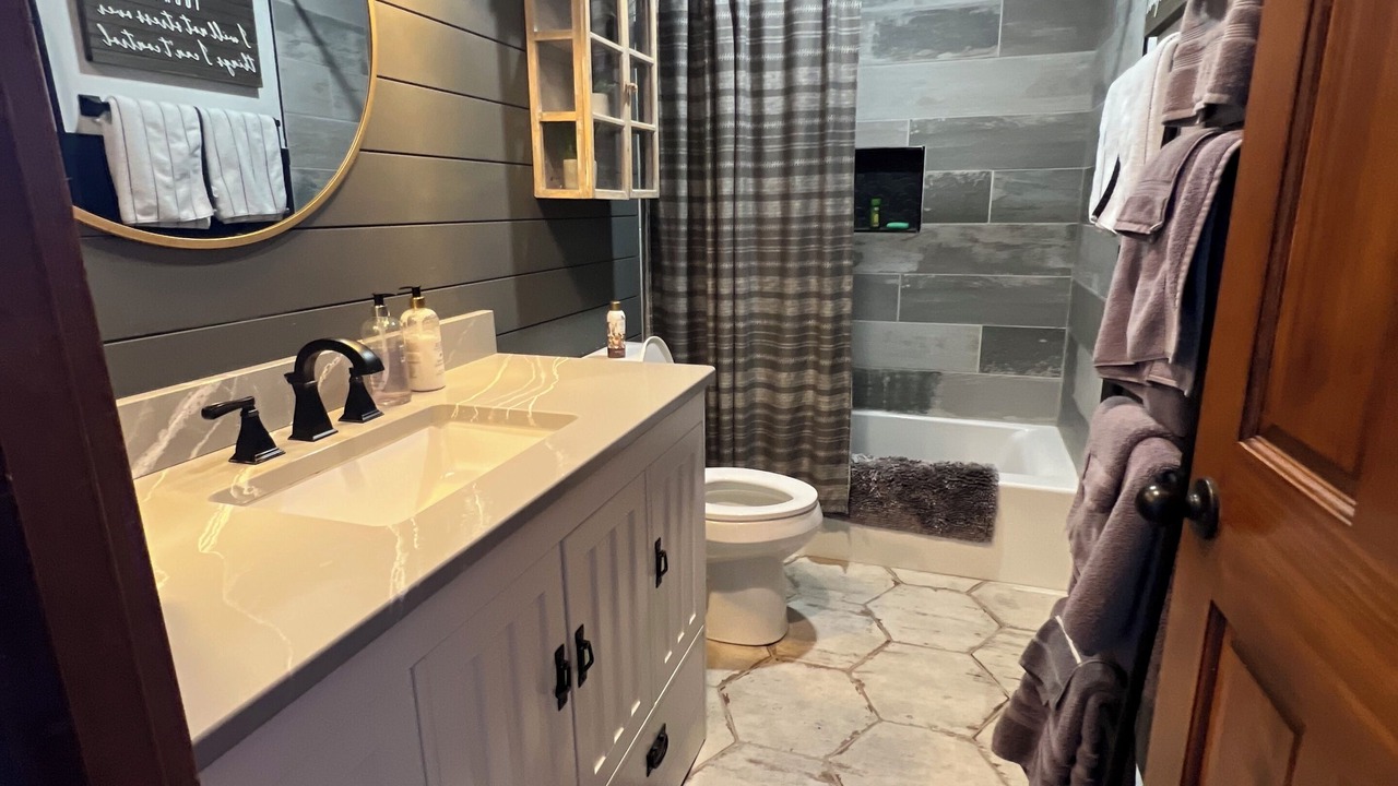 Photo of Bathroom in Arnolds Park