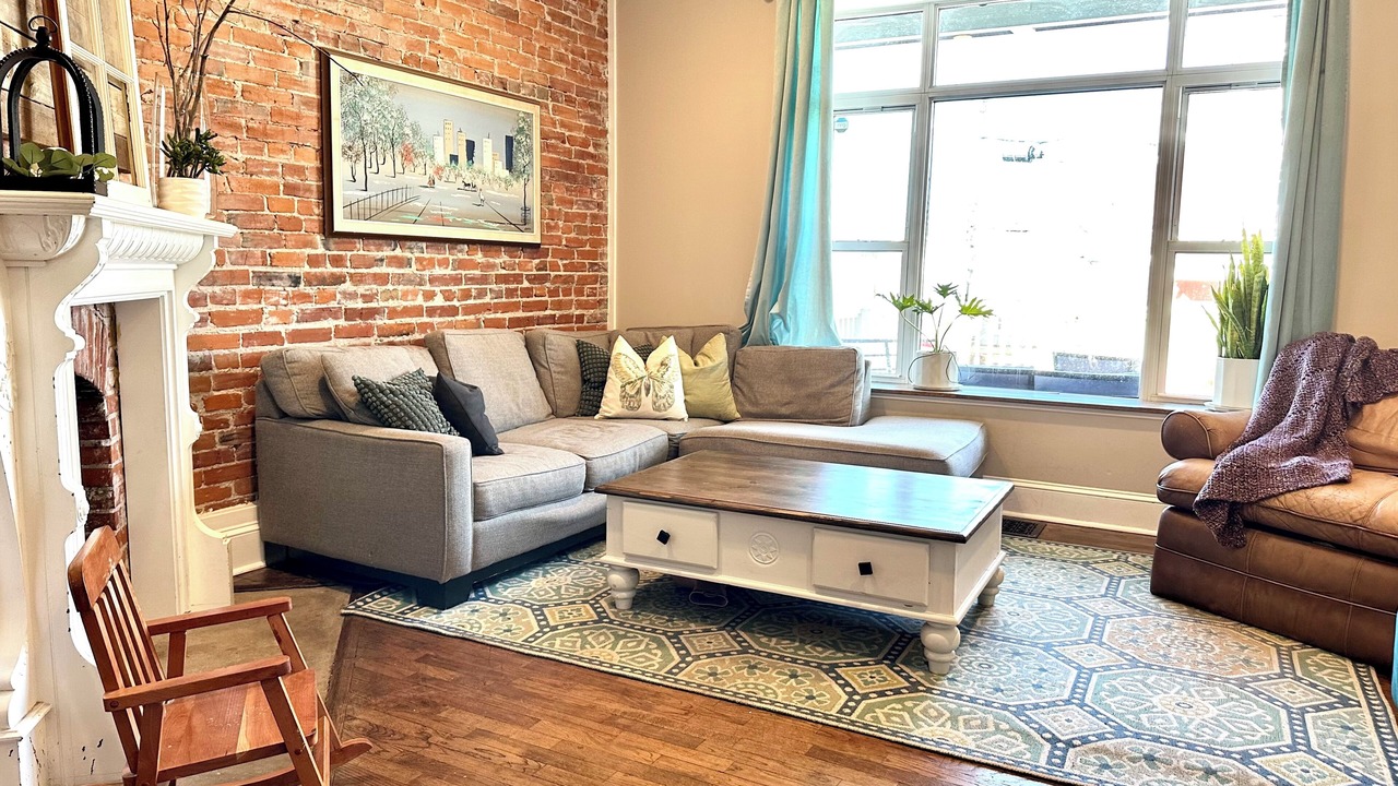 Photo of Livingroom in Pendleton Heights