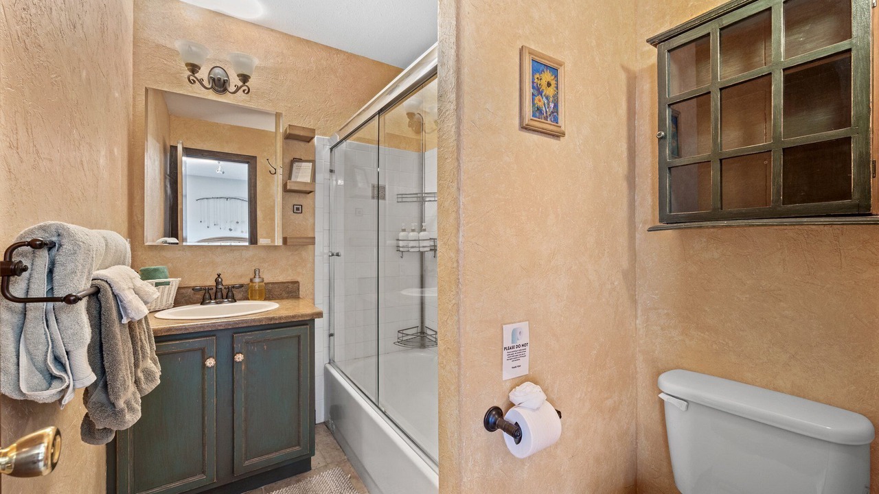 Photo of Bathroom in Black Hawk