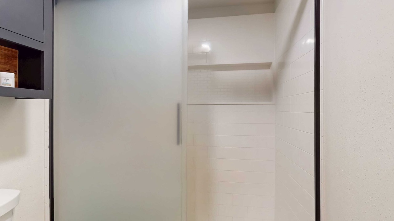 Photo of Bathroom in Red River