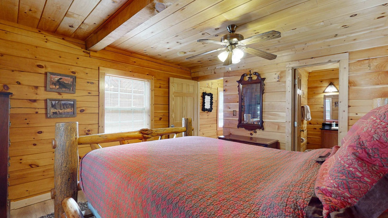 Photo of Bedroom in Red River