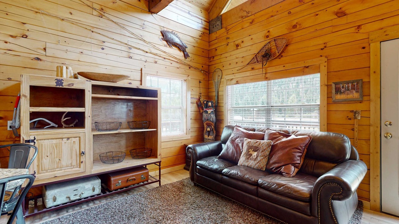 Photo of Livingroom in Red River