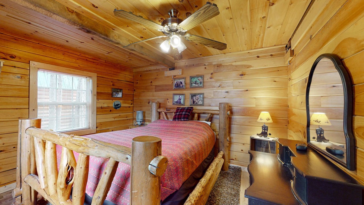 Photo of Bedroom in Red River