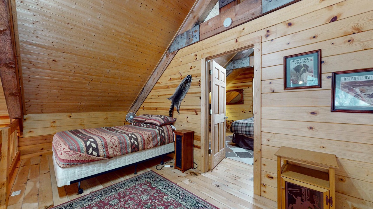 Photo of Bedroom in Red River
