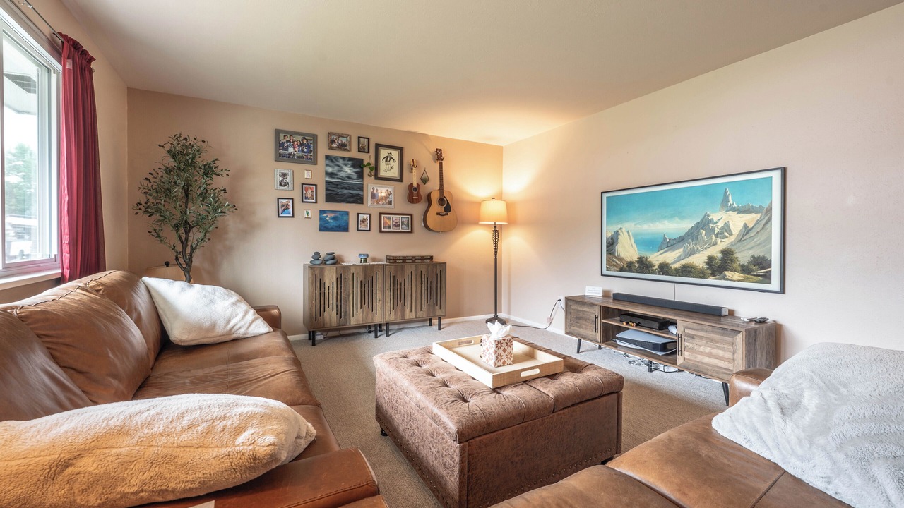 Photo of Livingroom in Applewood West