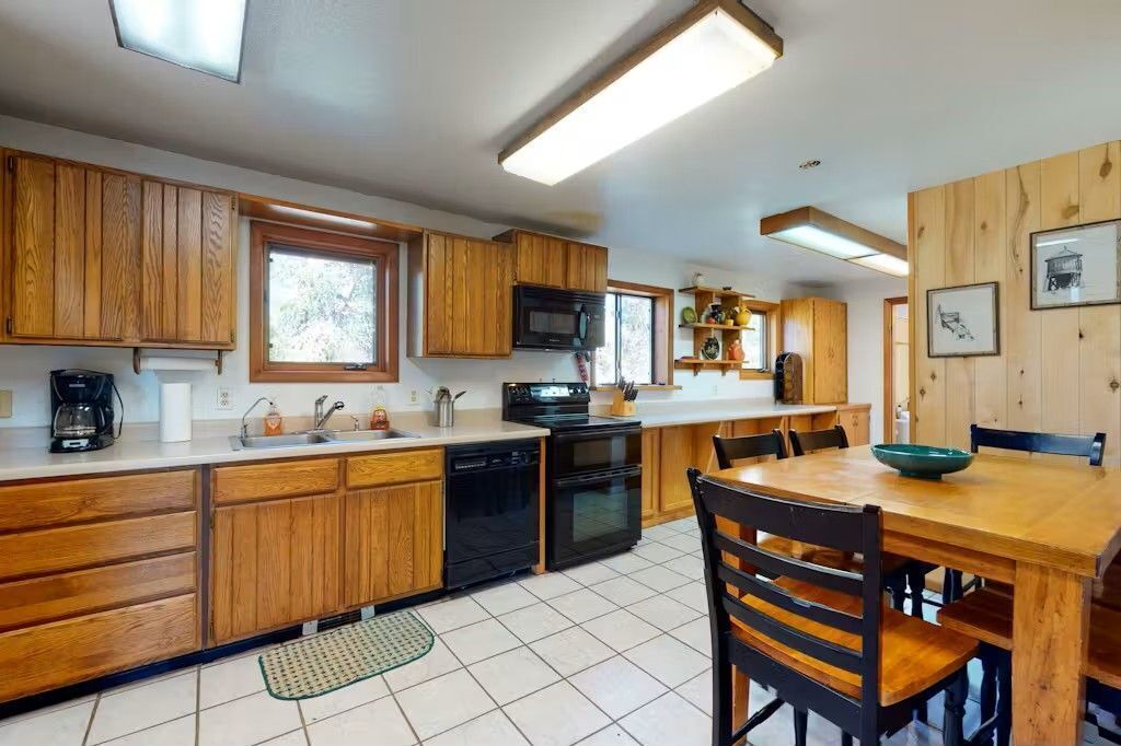 Photo of Kitchen in South Fork