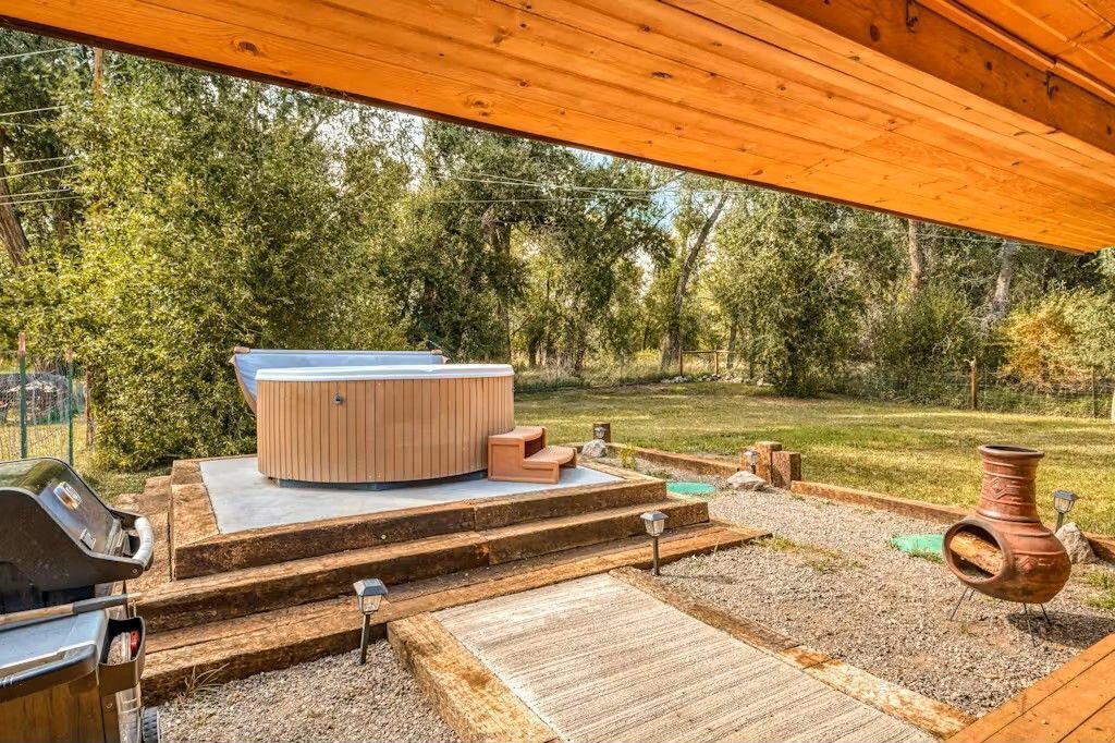 Photo of Patio Balcony in South Fork