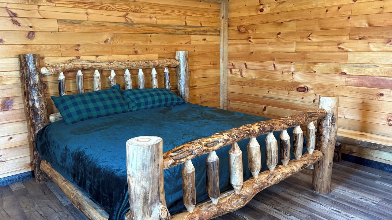 Photo of Bedroom in Ray County