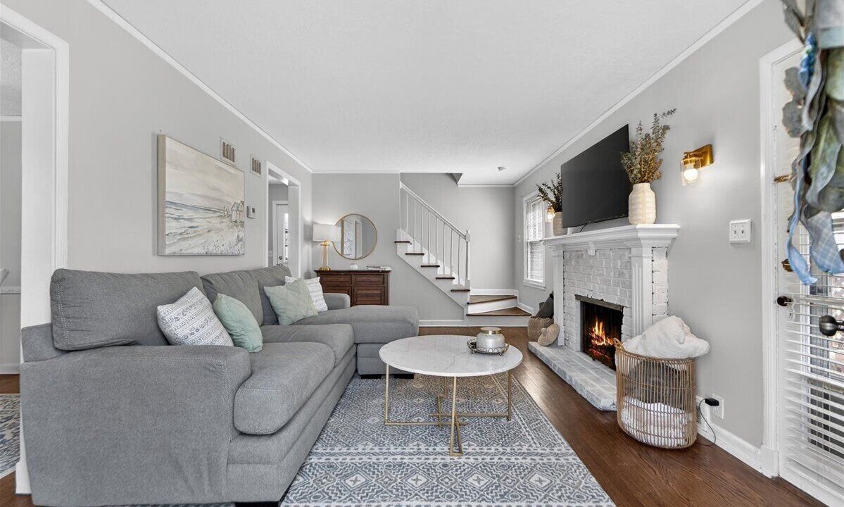 Photo of Livingroom in Fairway